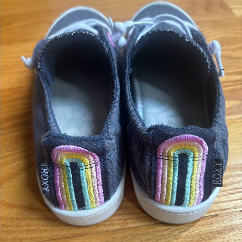 Girls Roxy Shoes - Picture 4 of 7